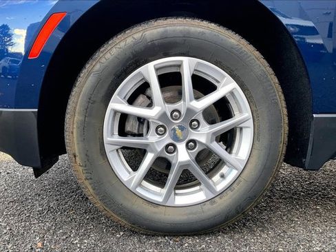 Used 2022 Chevrolet Equinox LS image 8