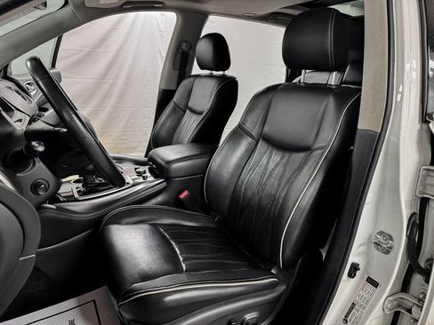 Used 2019 INFINITI QX60 Luxe w/ Sensory Package AWD/4WD image 9
