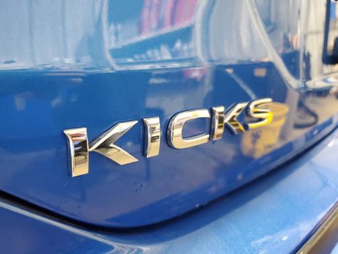 New 2025 Nissan Kicks Play S image 29