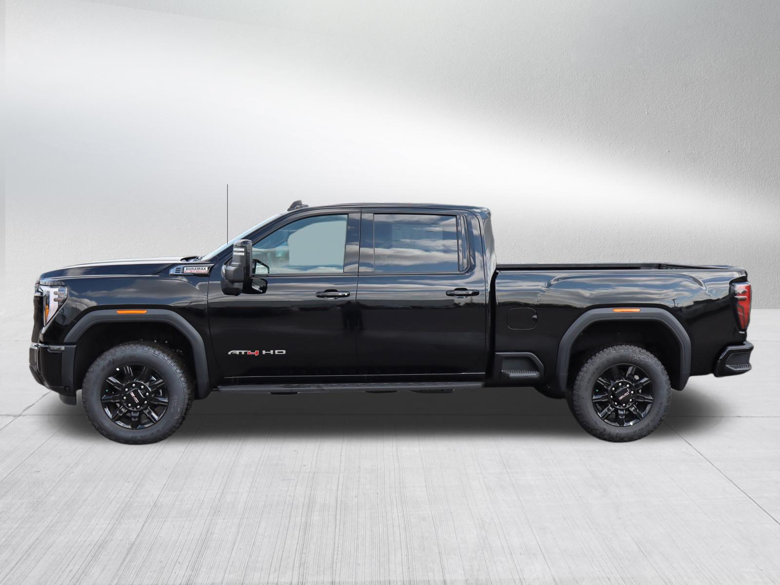 New 2026 GMC Sierra 2500 AT4 w/ AT4 Premium Plus Package AWD/4WD image 4