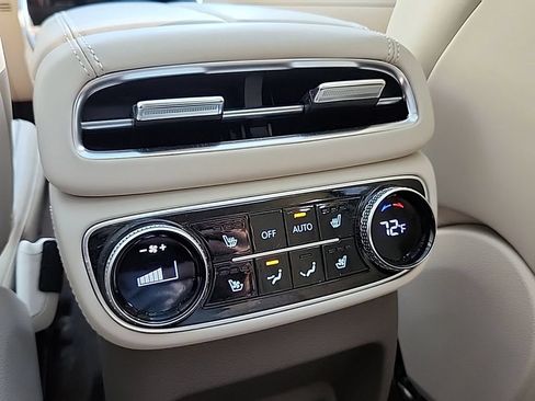 Used 2024 Genesis GV80 3.5T Advanced AWD/4WD image 29