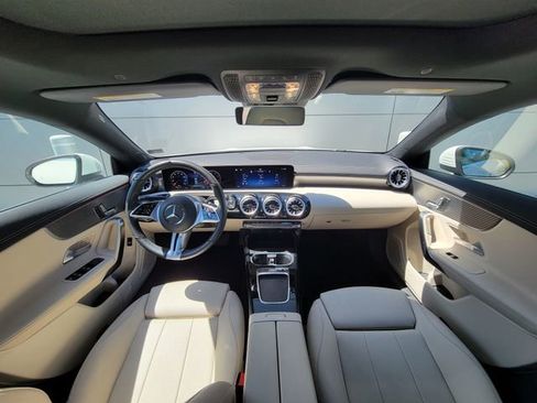 Used 2025 Mercedes-Benz CLA 250 image 23
