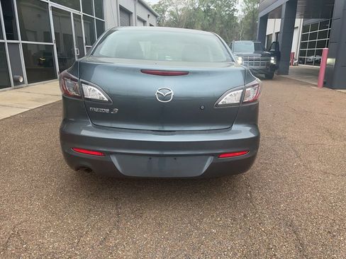 Used 2013 MAZDA MAZDA3 i SV image 6