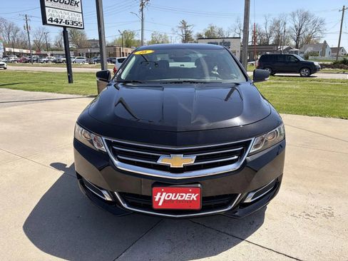 Used 2016 Chevrolet Impala LT w/ Leather Package FWD image 2