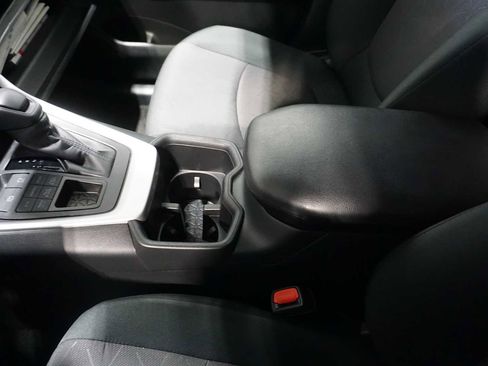 Used 2024 Toyota RAV4 XLE image 20