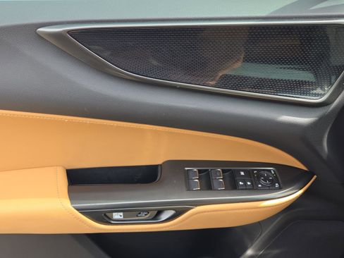 Used 2023 Lexus NX 250 NX 250 w/ Towing Package (2000 Lbs) image 21