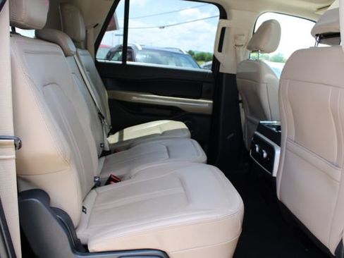 Used 2024 Ford Expedition Max Limited RWD image 58