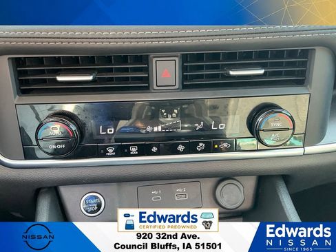 Used 2023 Nissan Rogue SV AWD/4WD image 24