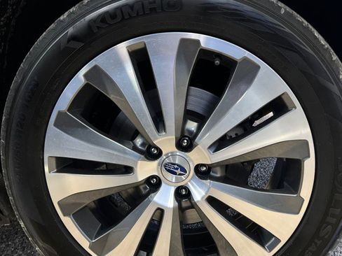 Used 2019 Subaru Ascent Limited w/ Popular Package #2A image 35