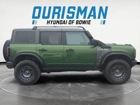 Used 2024 Ford Bronco Everglades image 7