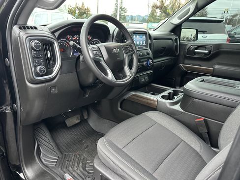 Used 2022 Chevrolet Silverado 1500 LT Trail Boss w/ Safety Package image 9