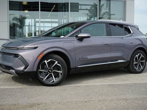 New 2025 Chevrolet Equinox EV LT image 4