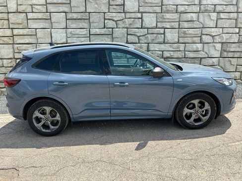 Used 2024 Ford Escape ST-Line w/ Equipment Group 301A FWD image 6