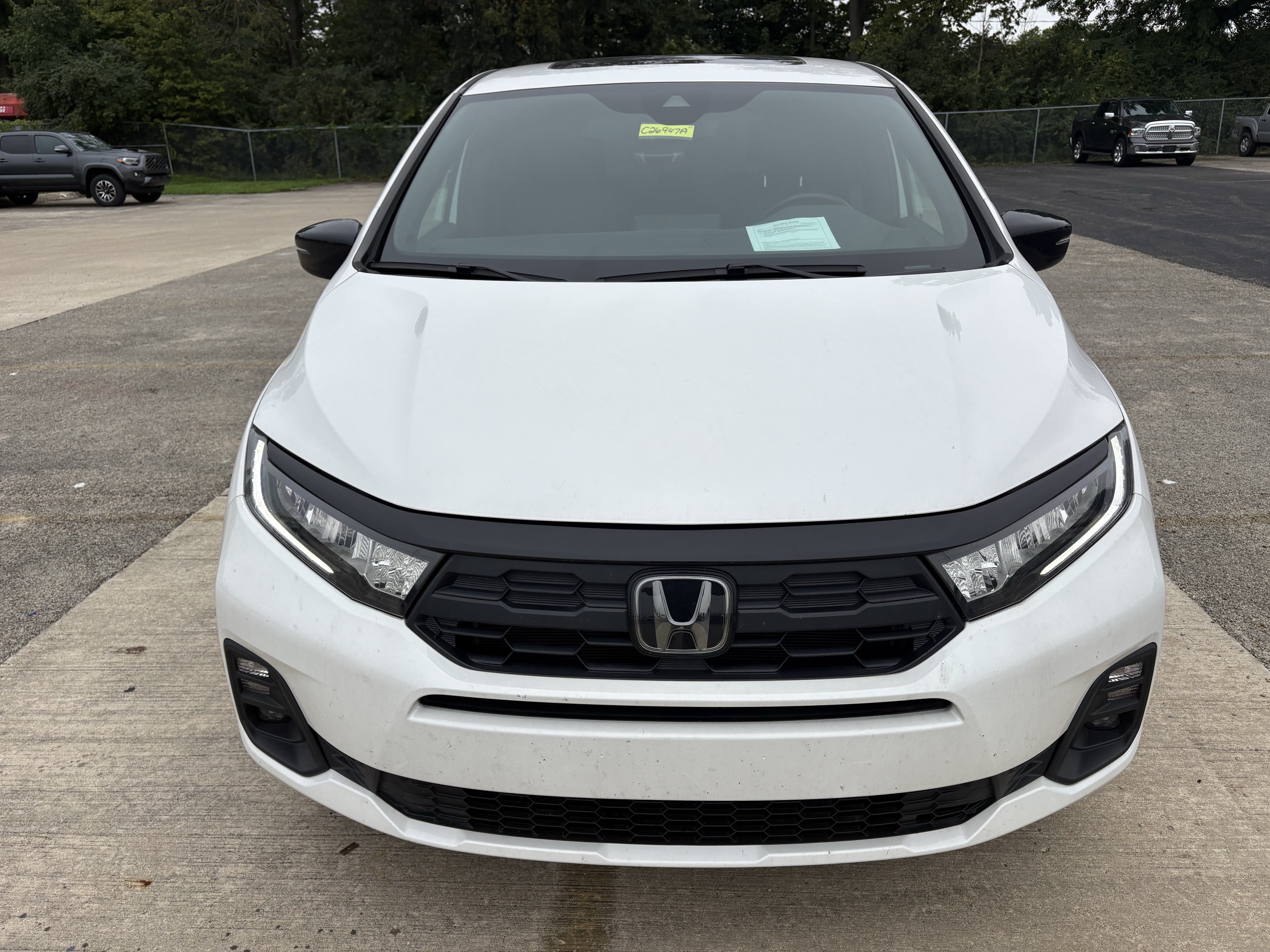 Used 2025 Honda Odyssey Sport-L image 2