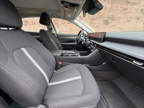 Used 2025 Hyundai Sonata SEL FWD image 24