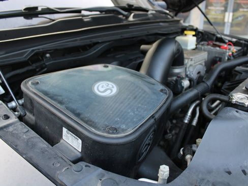 Used 2019 RAM 1500 Laramie AWD/4WD image 36