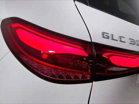 Used 2026 Mercedes-Benz GLC 300 4MATIC image 24