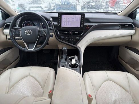 Used 2022 Toyota Camry XLE image 39