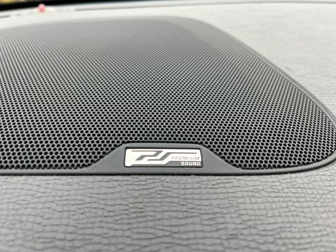 Used 2012 Volvo XC60 T6 R-Design image 25