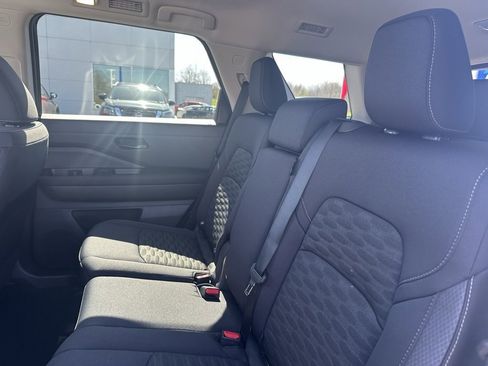 Certified 2025 Nissan Pathfinder S image 18
