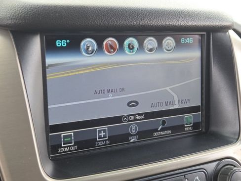 Used 2017 GMC Yukon XL Denali w/ Open Road Package AWD/4WD image 4