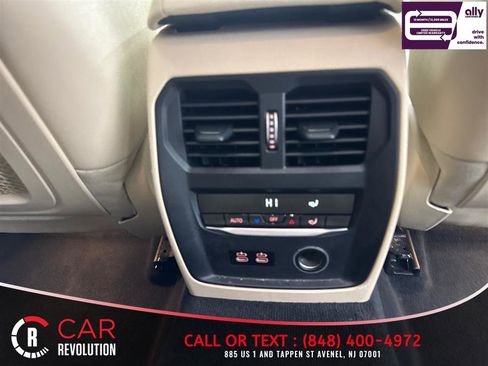 Used 2020 BMW 330i xDrive Sedan w/ Driving Assistance Package image 46