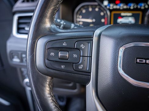 Used 2021 GMC Yukon XL Denali image 20