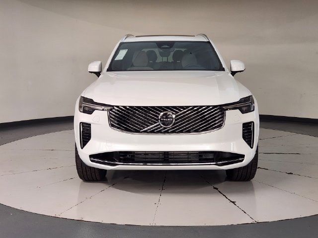 New 2026 Volvo XC90 T8 Plus w/ Protection Package Premier AWD/4WD image 9