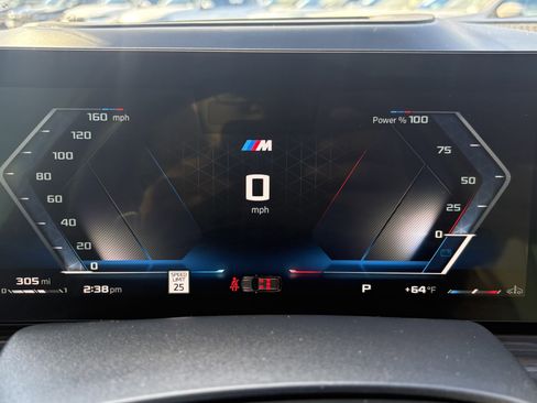 Used 2024 BMW X7 M60i w/ Executive Package image 22