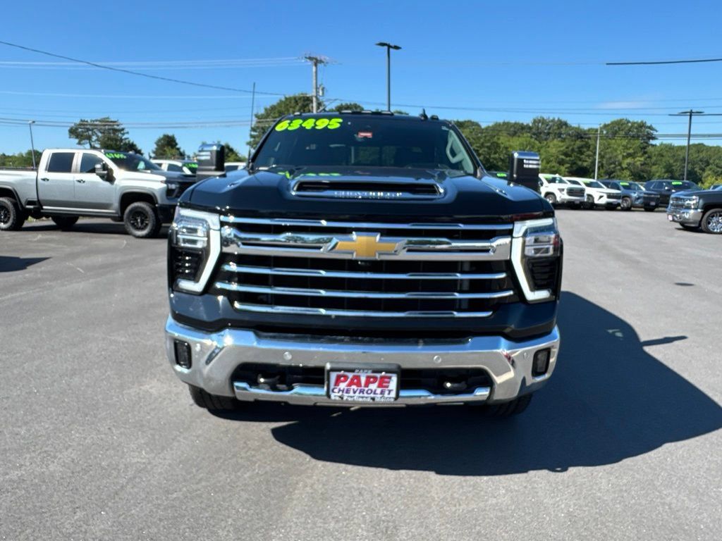 Used 2024 Chevrolet Silverado 2500 LTZ w/ LTZ Plus Package AWD/4WD image 13