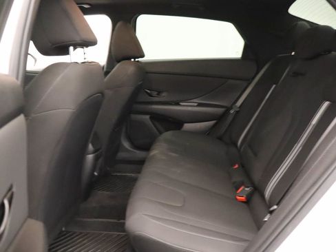 Used 2026 Hyundai Elantra SEL Sport Premium FWD image 16