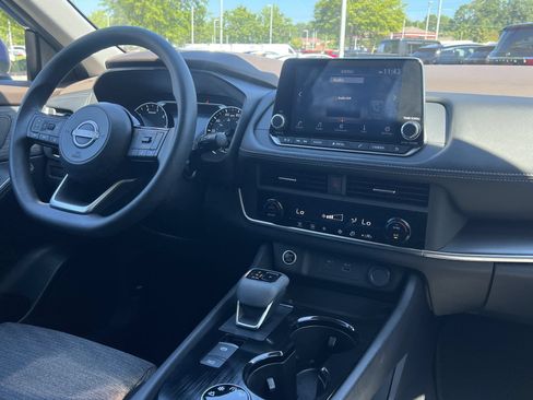 Certified 2023 Nissan Rogue SV AWD/4WD image 4