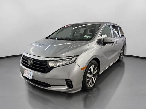 Used 2023 Honda Odyssey Touring image 4