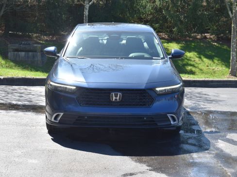 New 2026 Honda Accord Touring image 2