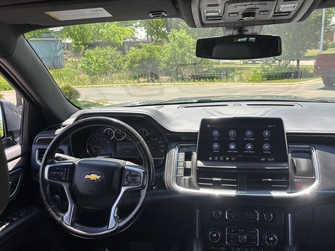 Used 2021 Chevrolet Tahoe LT w/ LT Signature Package AWD/4WD image 12