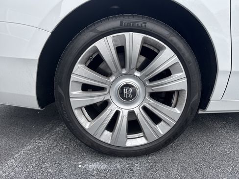 Certified 2022 Rolls-Royce Ghost w/ Ghost Package image 31