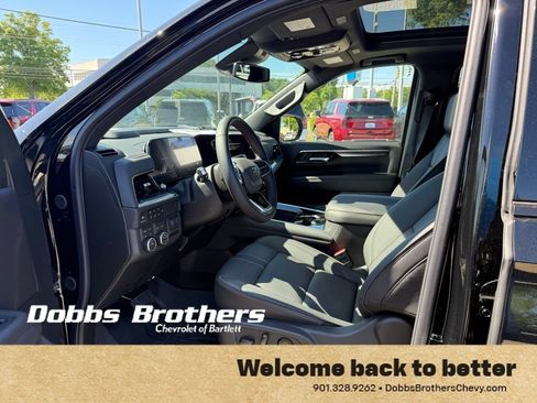 New 2026 Chevrolet Suburban RST w/ Comfort Package AWD/4WD image 8