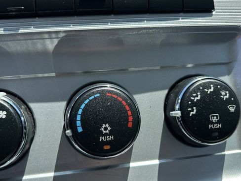Used 2009 Dodge Journey SE FWD image 24