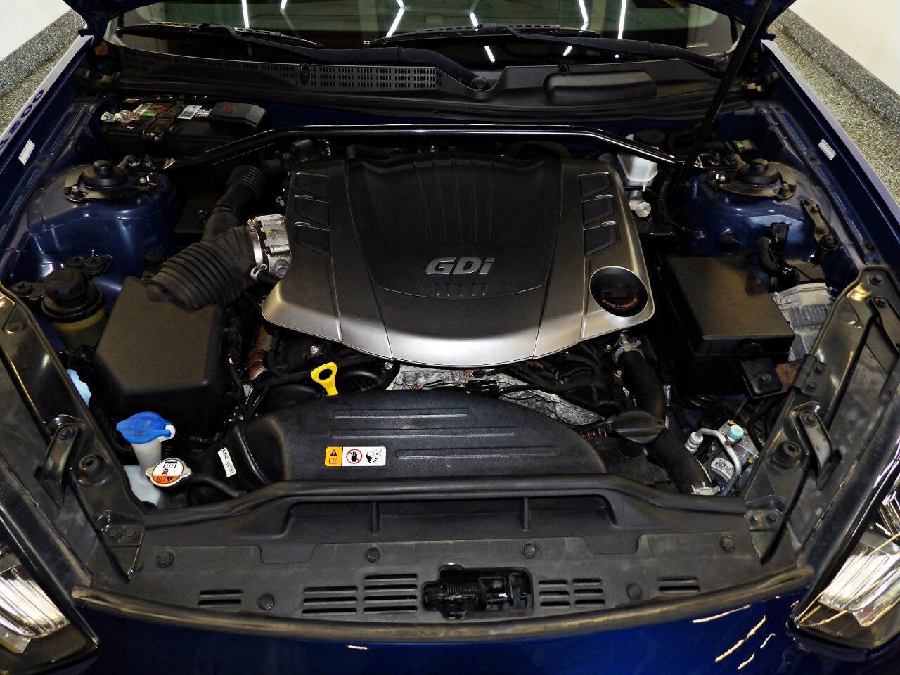 Used 2016 Hyundai Genesis Coupe 3.8 RWD image 19
