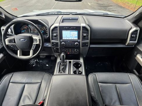 Used 2018 Ford F150 Lariat w/ Equipment Group 502A Luxury image 20