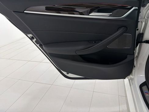 Certified 2023 BMW 530i xDrive w/ M Sport Package AWD/4WD image 15