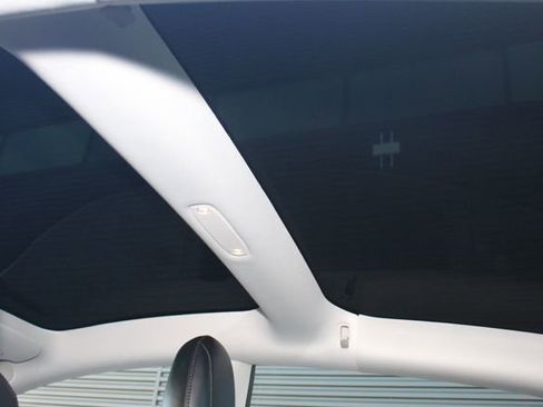 Used 2019 Tesla Model 3 Standard Range Plus image 24