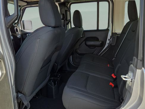 Used 2020 Jeep Wrangler Unlimited Sport S AWD/4WD image 11