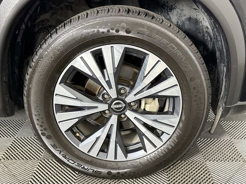 Used 2022 Nissan Rogue SV FWD image 52