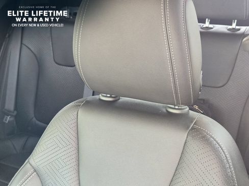 Used 2023 Buick Encore GX Essence w/ Experience Buick Package FWD image 12