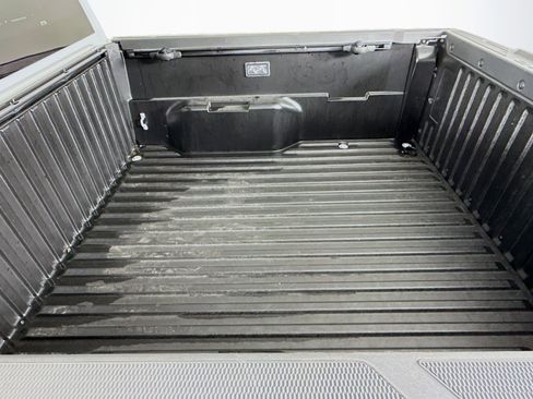 Used 2025 Toyota Tacoma SR image 32