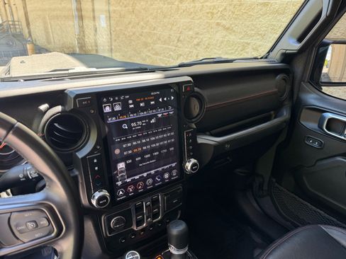 Used 2022 Jeep Gladiator Sport AWD/4WD image 39