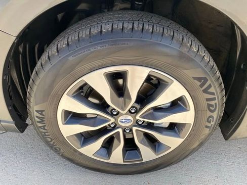 Used 2025 Subaru Outback Limited w/ Popular Package #2 AWD/4WD image 28