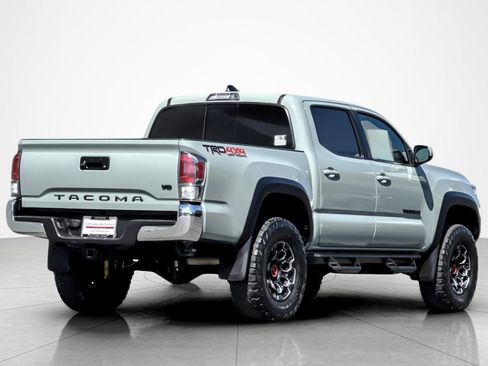 Certified 2023 Toyota Tacoma TRD Off-Road AWD/4WD image 5