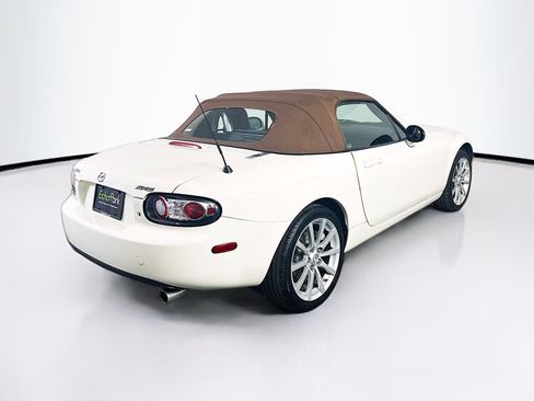 Used 2008 MAZDA MX-5 Miata Grand Touring image 9